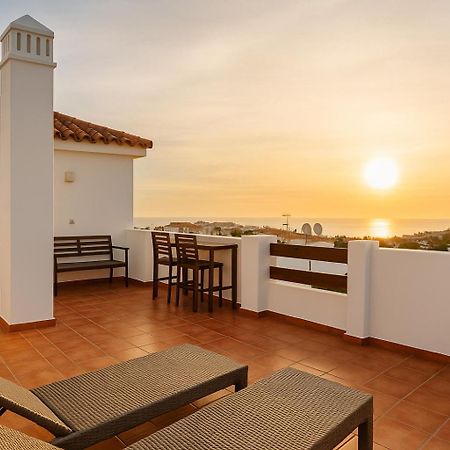 Penthouse Sea View - Valle Romano Golf Estepona Buitenkant foto